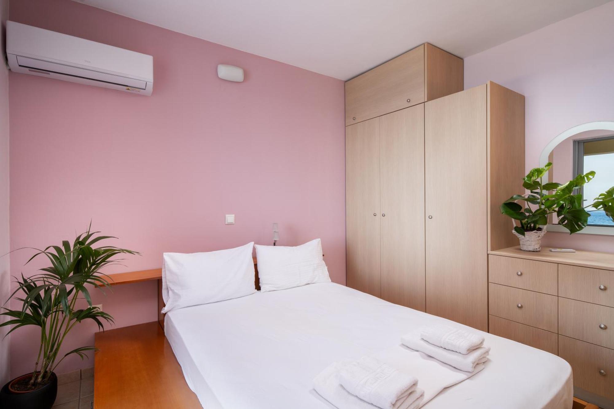 Spacious Beachfront Maisonettes With Stunning Views & A Private Beach Monemvasía Exteriör bild